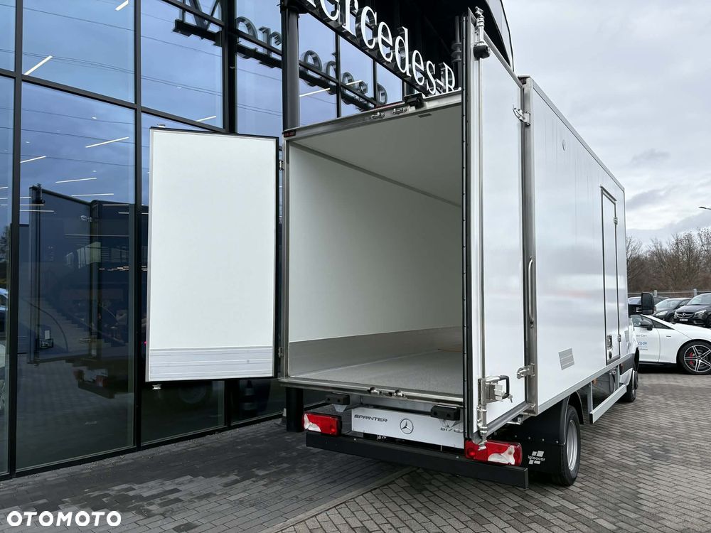 Mercedes-Benz Sprinter - 6