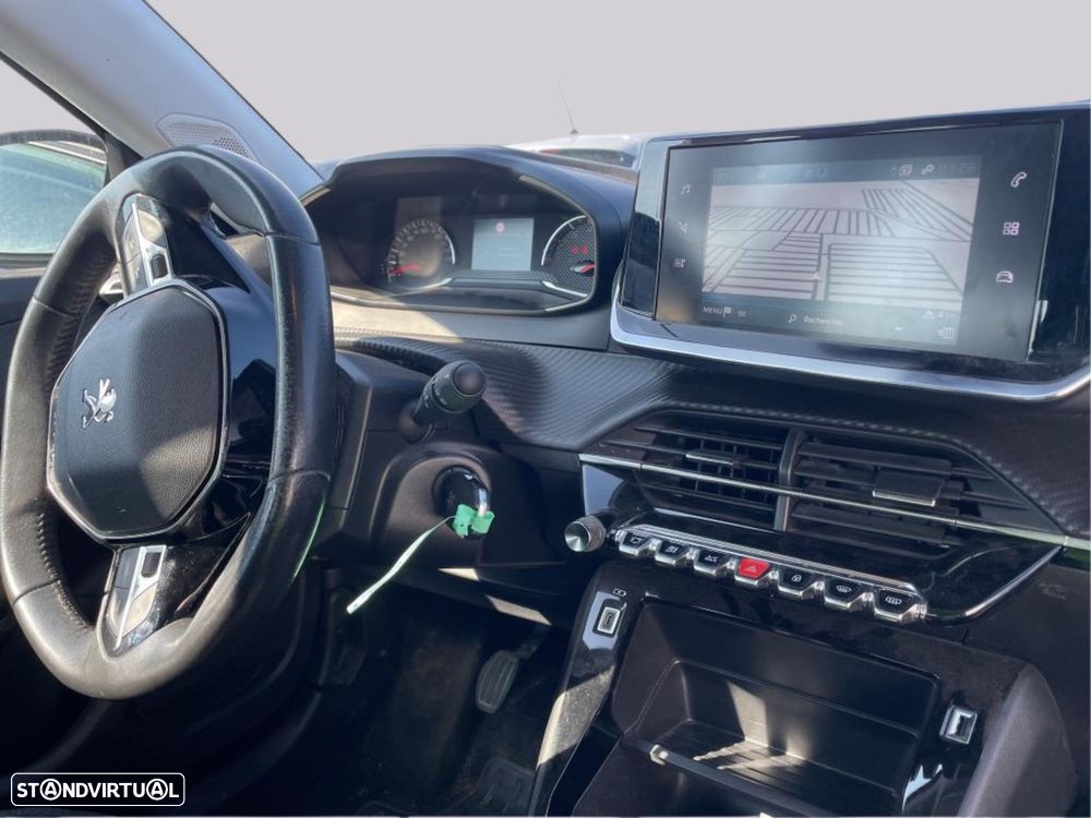 Peugeot 2008 - 4