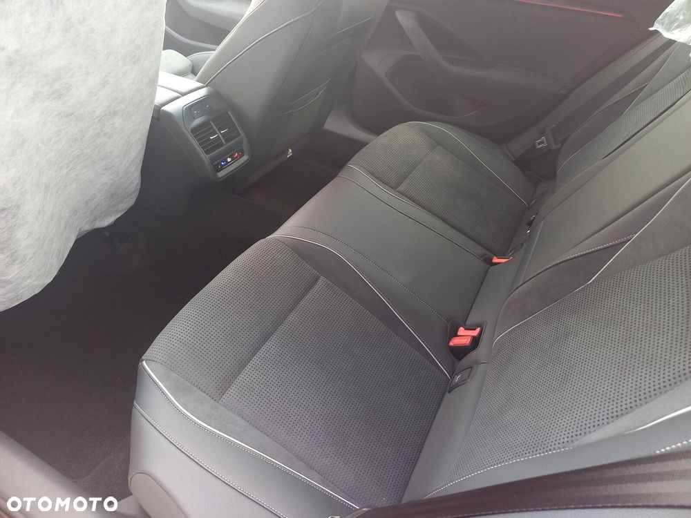 Skoda Superb 2.0 TSI Sportline DSG - 26