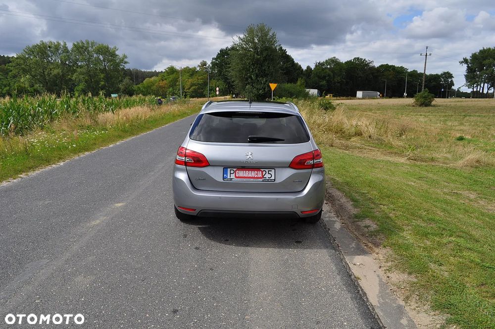 Peugeot 308 1.6 BlueHDi Allure S&S - 5