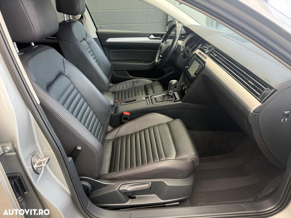 Volkswagen Passat 2.0 TDI SCR DSG Highline - 12