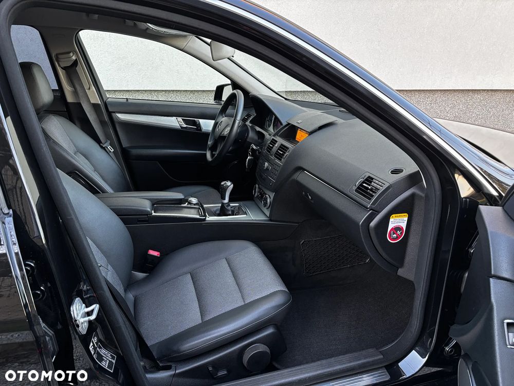 Mercedes-Benz Klasa C 180 Kompressor Avantgarde - 11