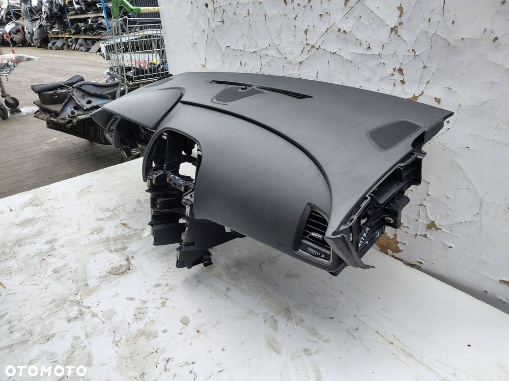 DESKA ROZDZIELCZA KONSOLA OPEL ASTRA 4 IV J - 4