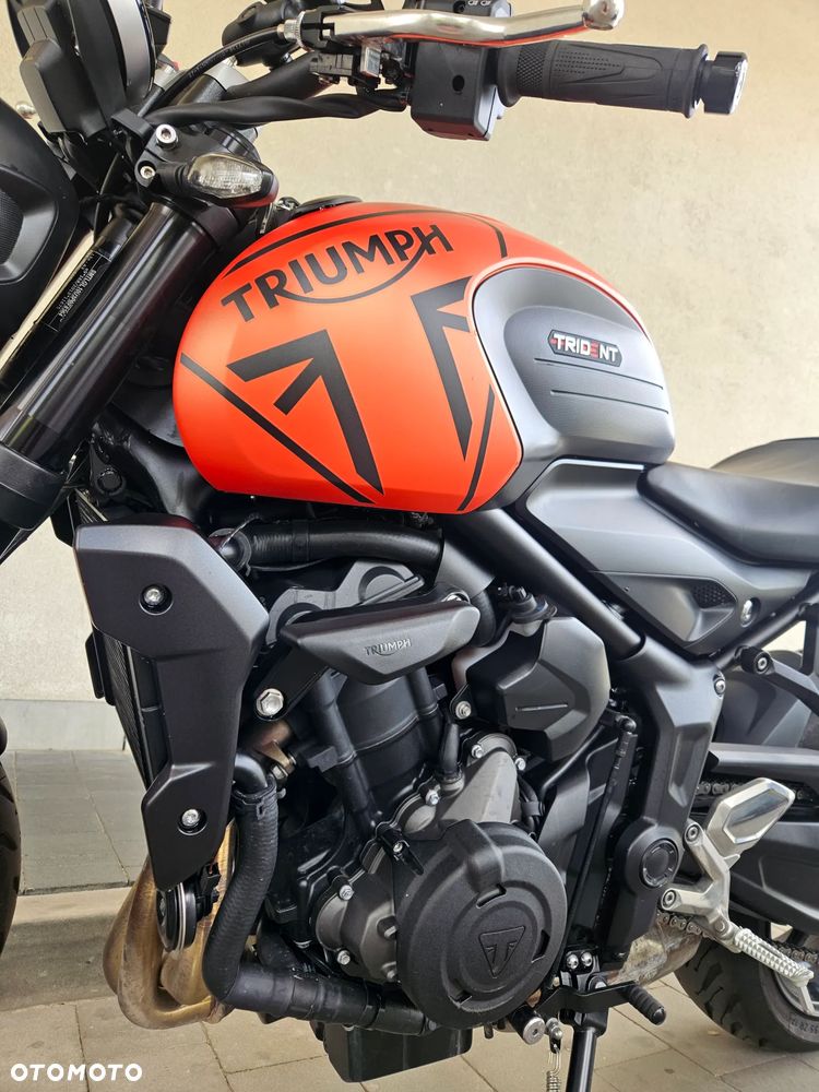 Triumph Trident - 11