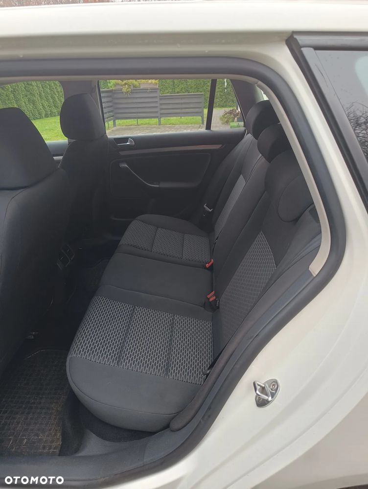 Volkswagen Golf 1.6 TDI DPF Trendline - 6