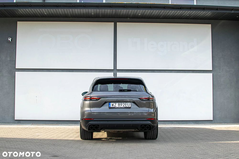 Porsche Cayenne Standard - 6