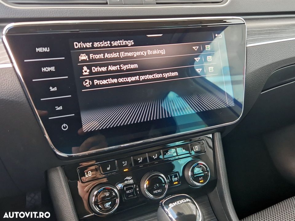 Skoda Superb 2.0 TDI DSG Style - 24