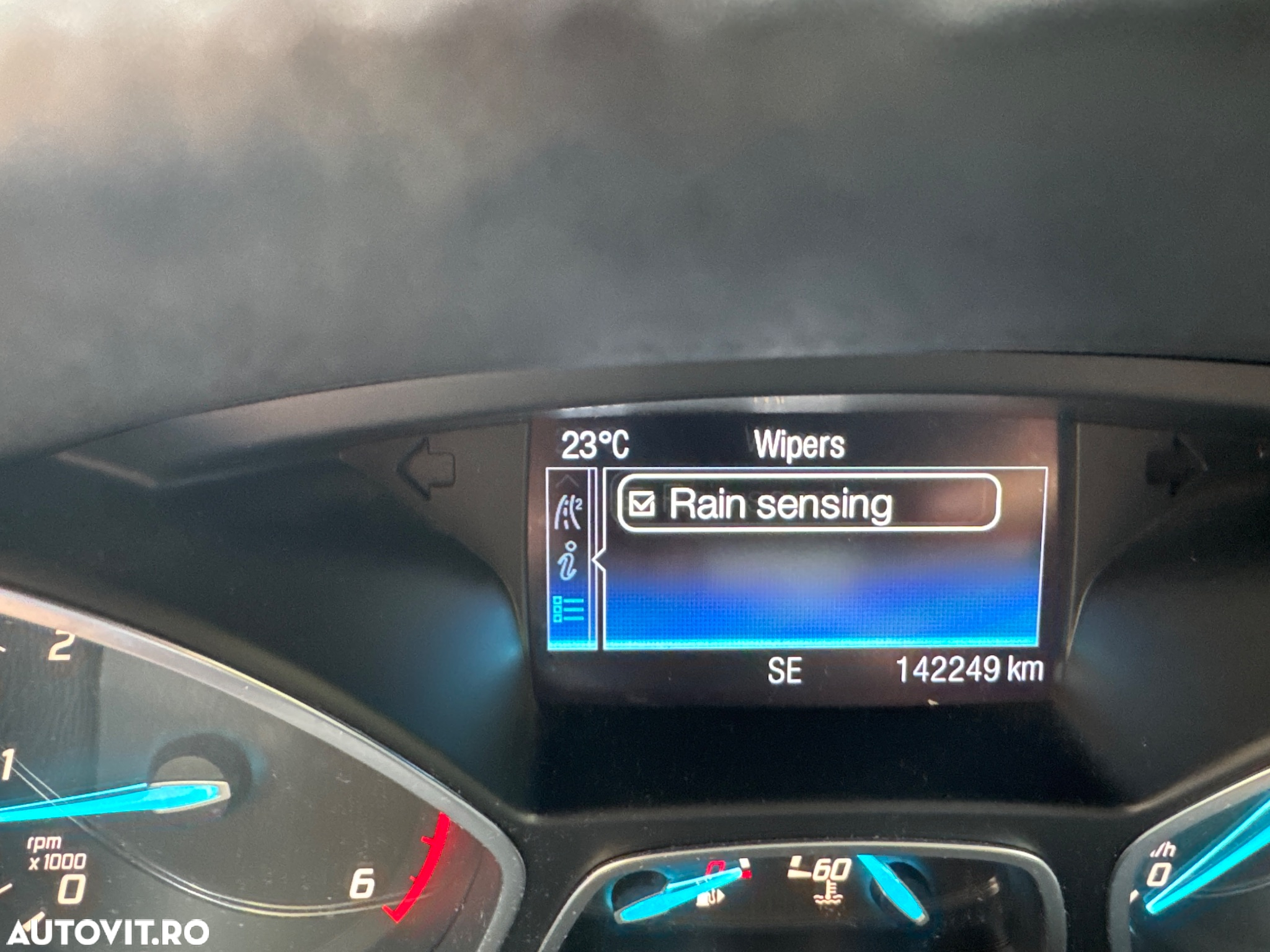 Ford Kuga 2.0 TDCi 4WD Titanium - 25