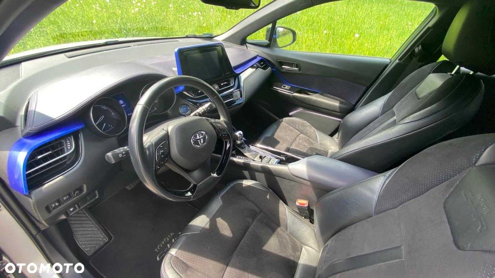 Toyota C-HR - 7