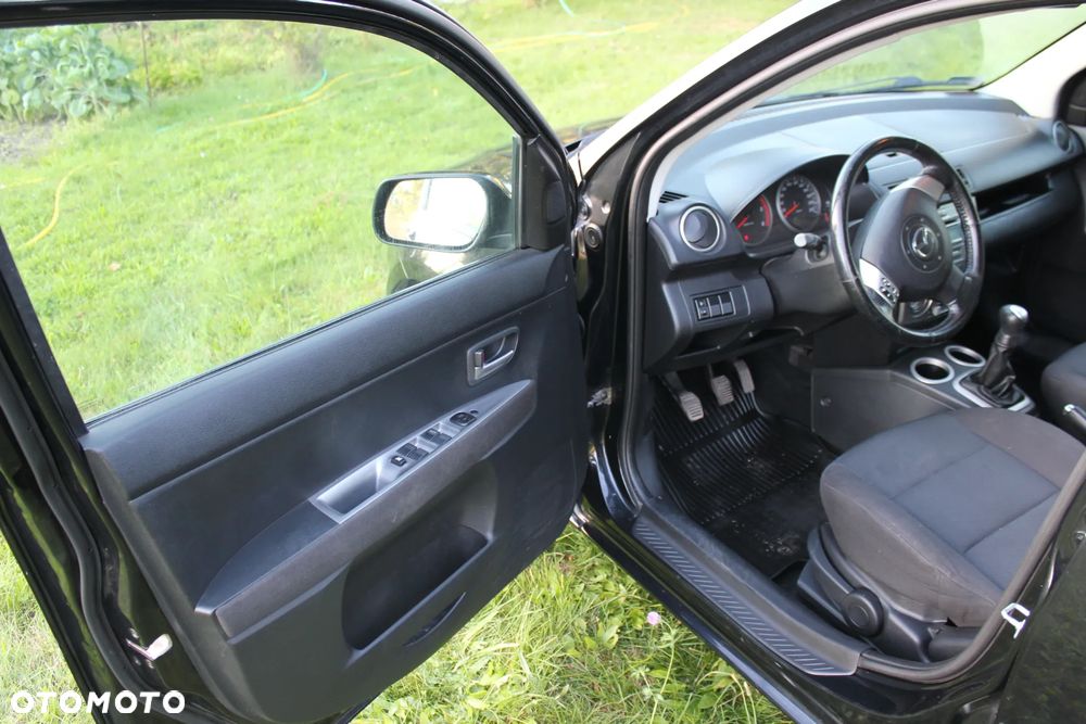 Mazda 2 - 6