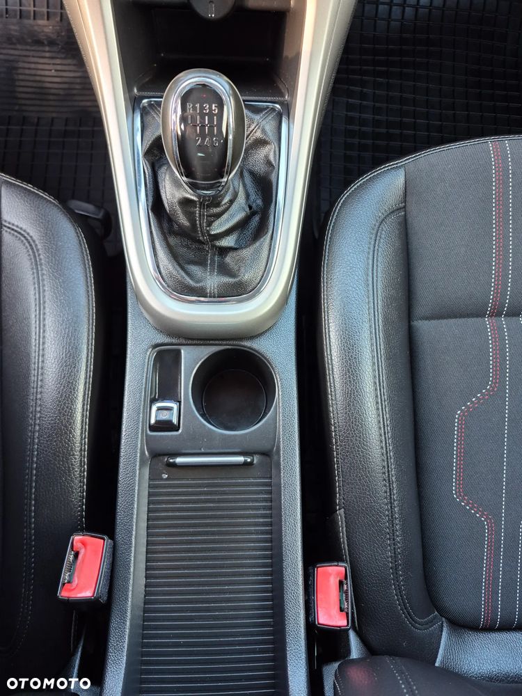 Opel Astra 1.4 Turbo - 14