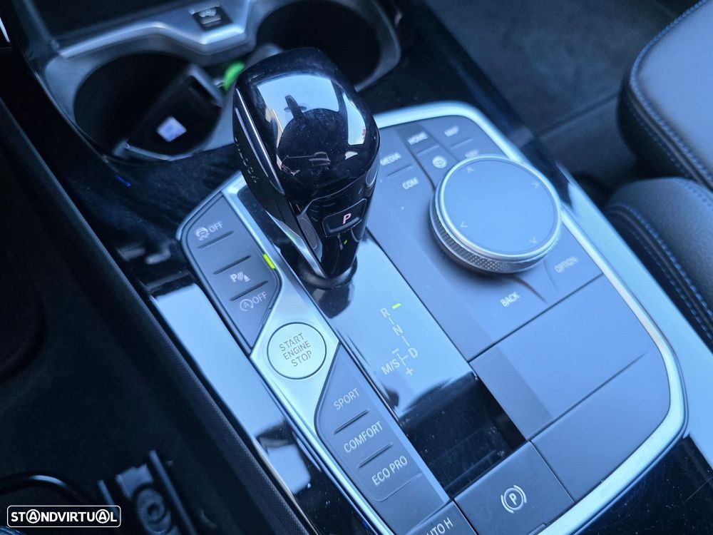 BMW 116 d Pack Desportivo M Auto - 19