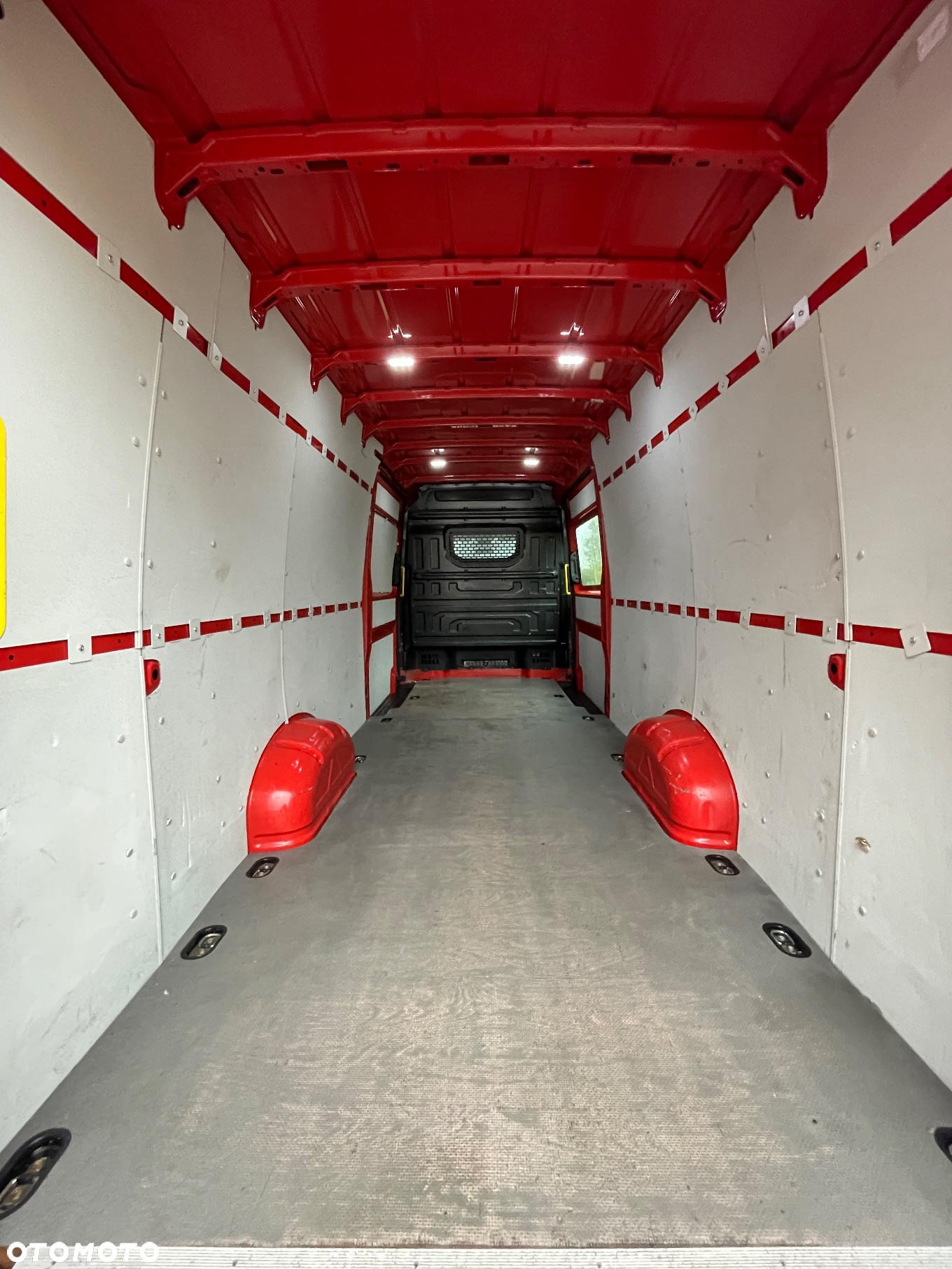 Volkswagen Crafter - 17