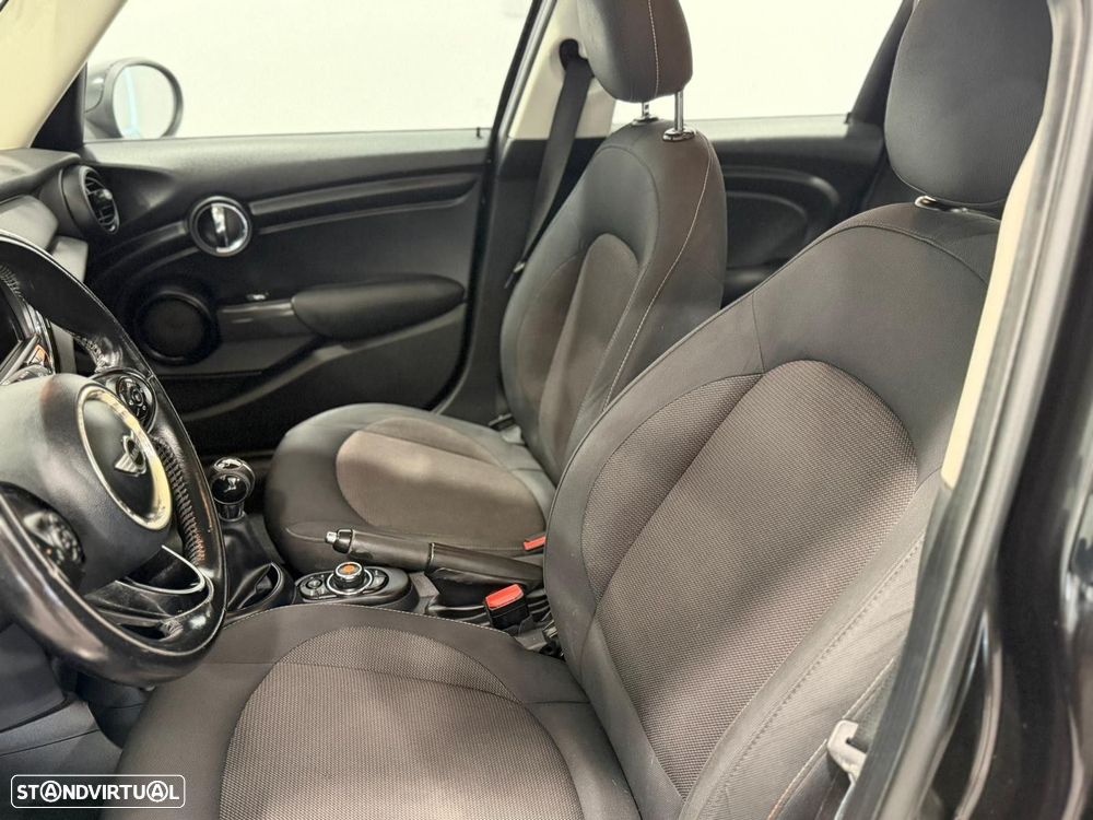 MINI 5 Portas One D - 4