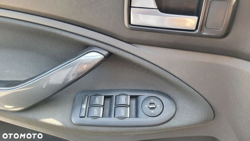 Ford Kuga 2.0 TDCi Titanium FWD - 15