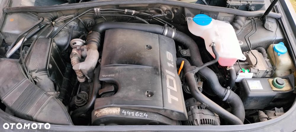 Audi A4 Limousine - 16