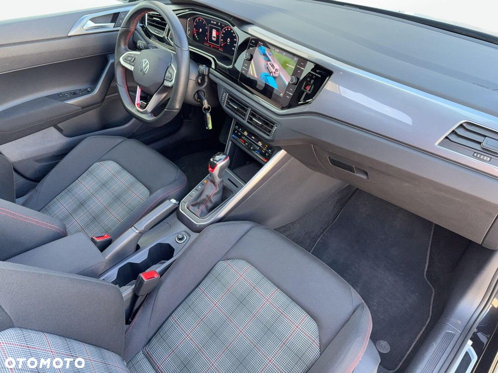 Volkswagen Polo - 12