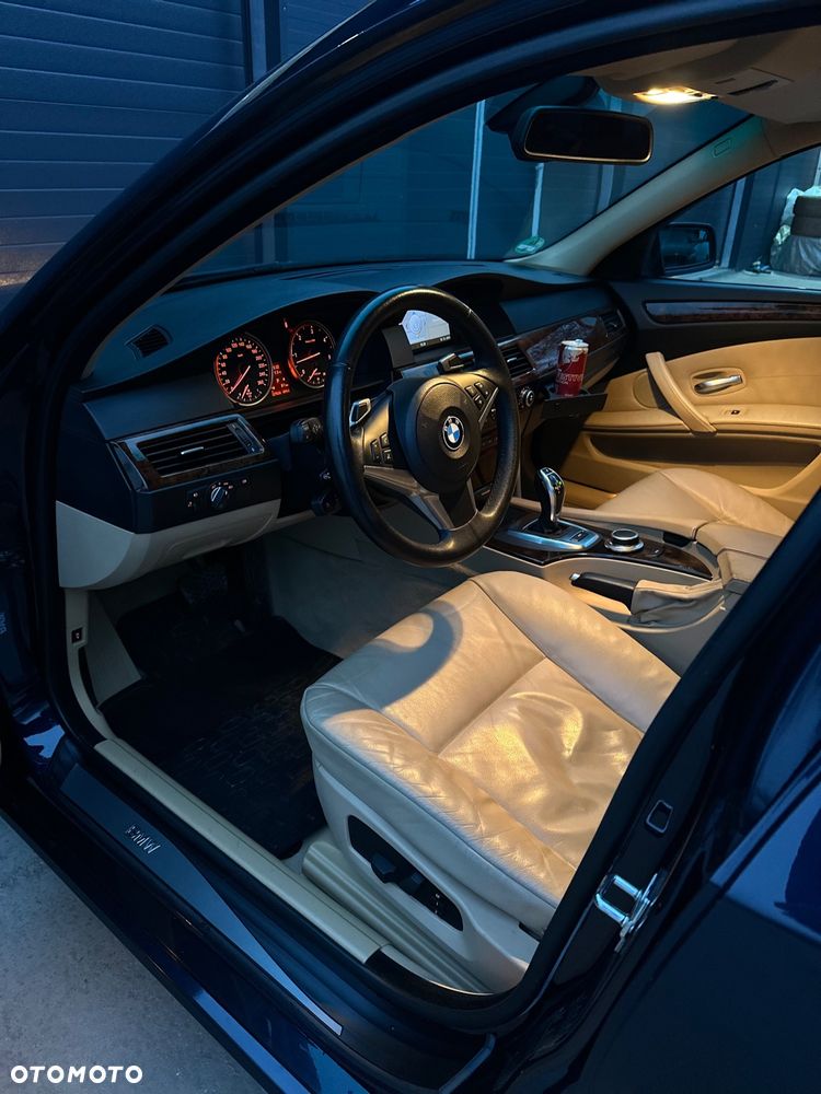 BMW Seria 5 535d Sport-Aut - 15