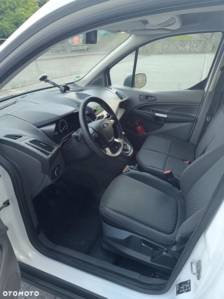 Ford Transit Connect - 9