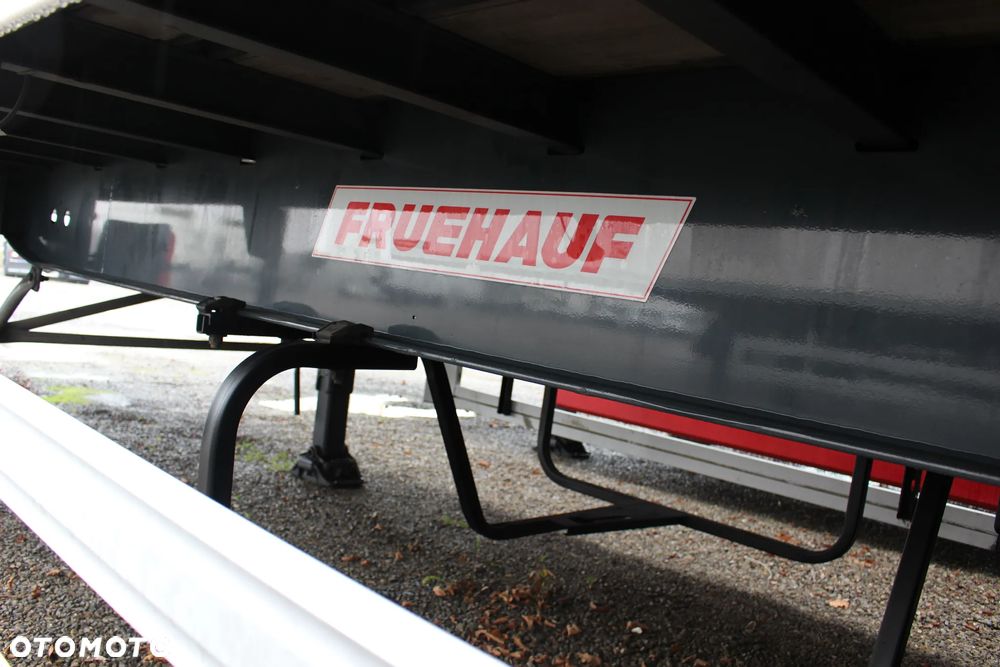 Fruehauf KONTENER 3 OSIE ROLETA - 12