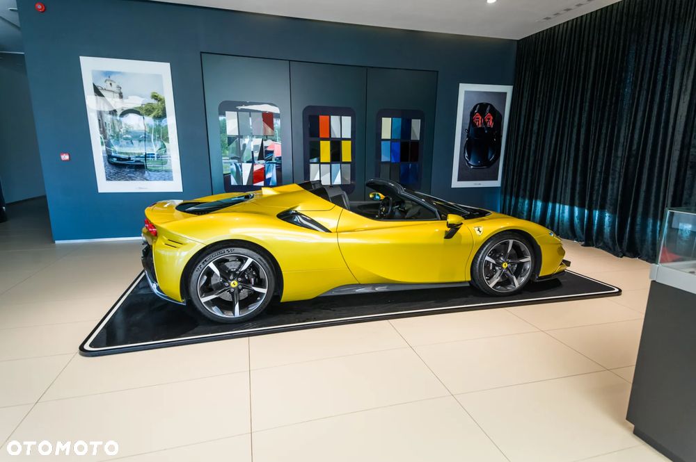 Ferrari SF90 Spider - 9