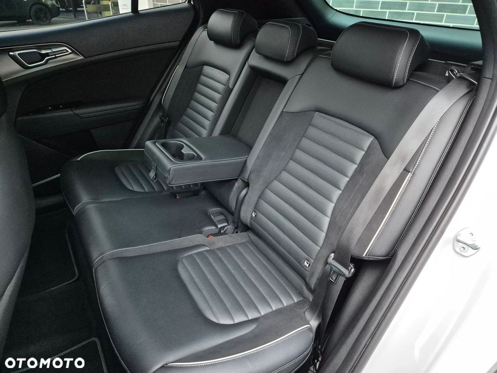 Kia Sportage 1.6 T-GDI AWD Paket GT-Line - 26