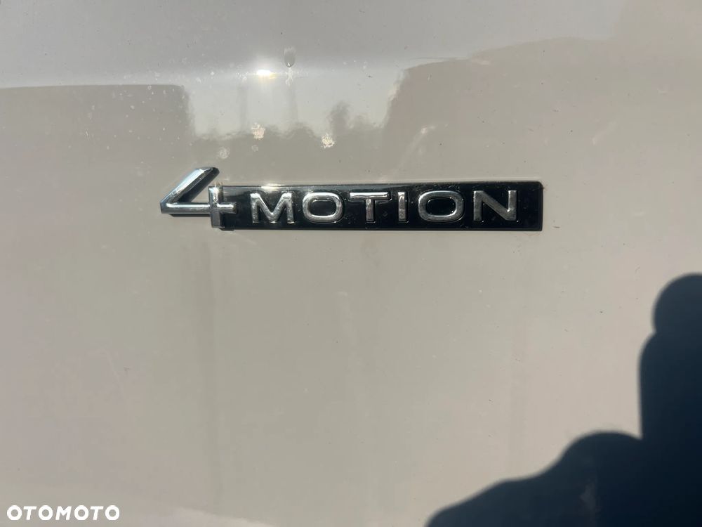 Volkswagen Caravelle - 14