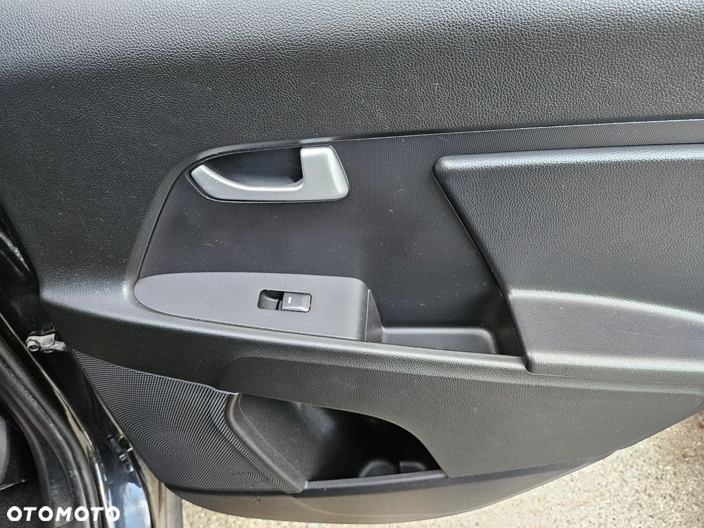 Kia Sportage 1.6 GDI L 2WD - 16