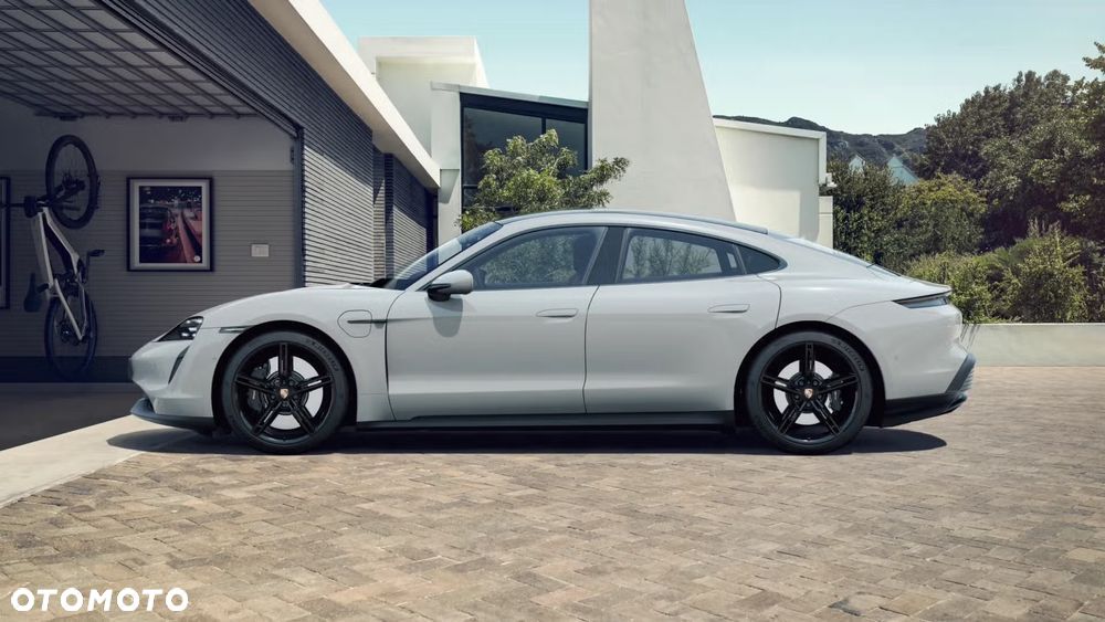 Porsche Taycan - 2