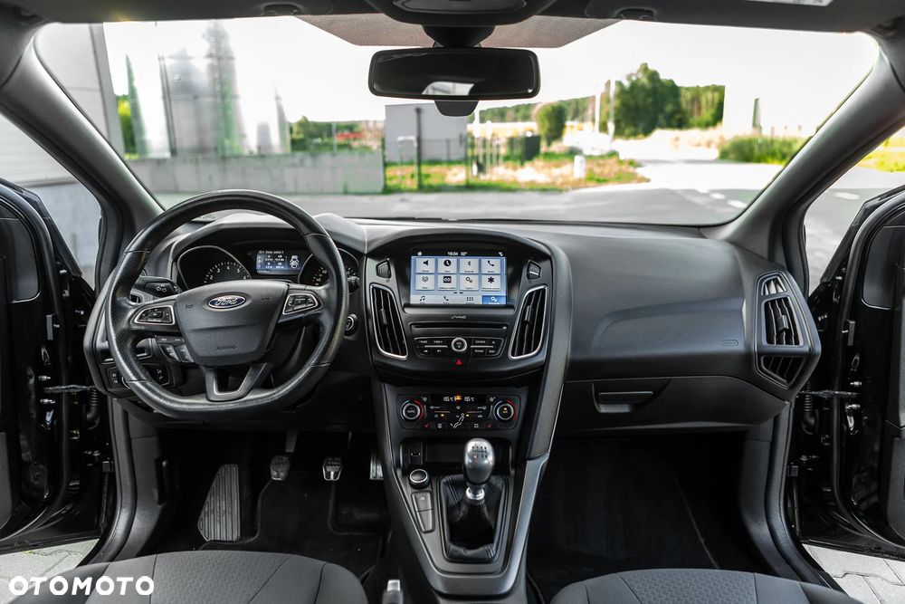 Ford Focus - 23