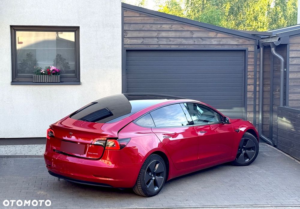 Tesla Model 3 - 12