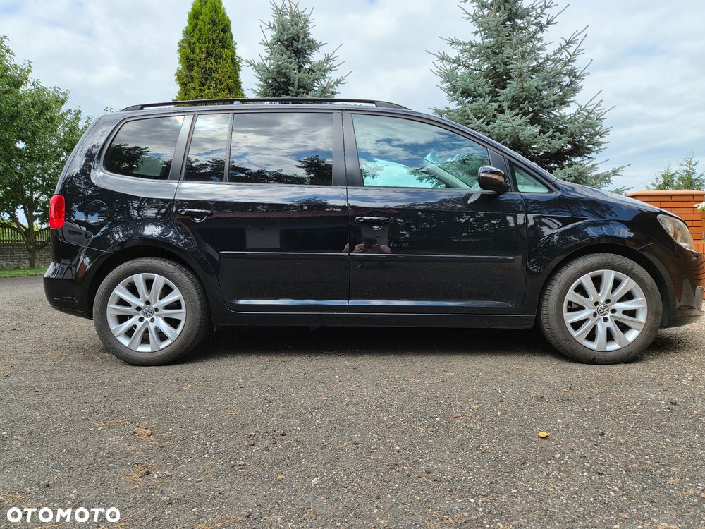 Volkswagen Touran 2.0 TDI DPF Comfortline - 2