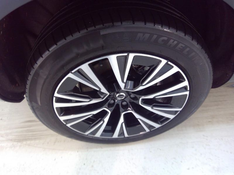 Volvo XC 90 T8 AWD Ultra Black Edition - 12