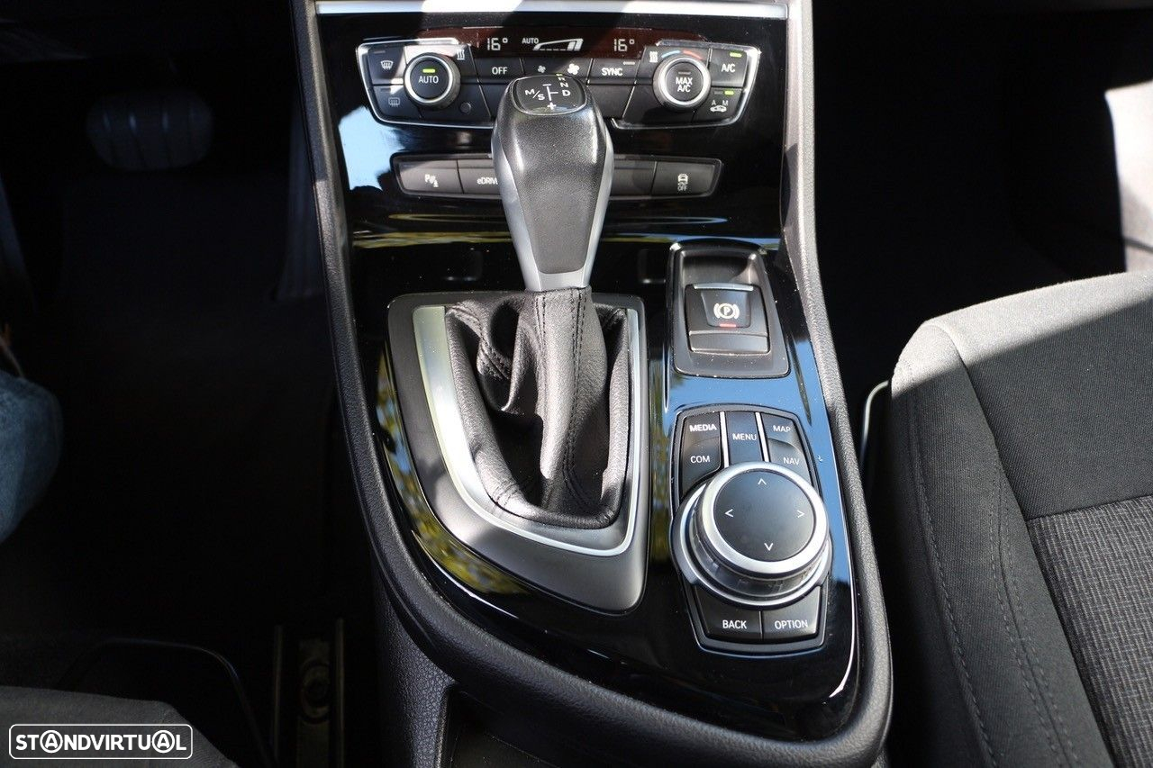 BMW 225xe Active Tourer Line Sport - 26