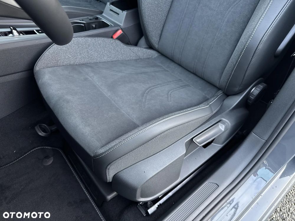 Volkswagen Golf 1.5 eTSI OPF DSG Life - 13