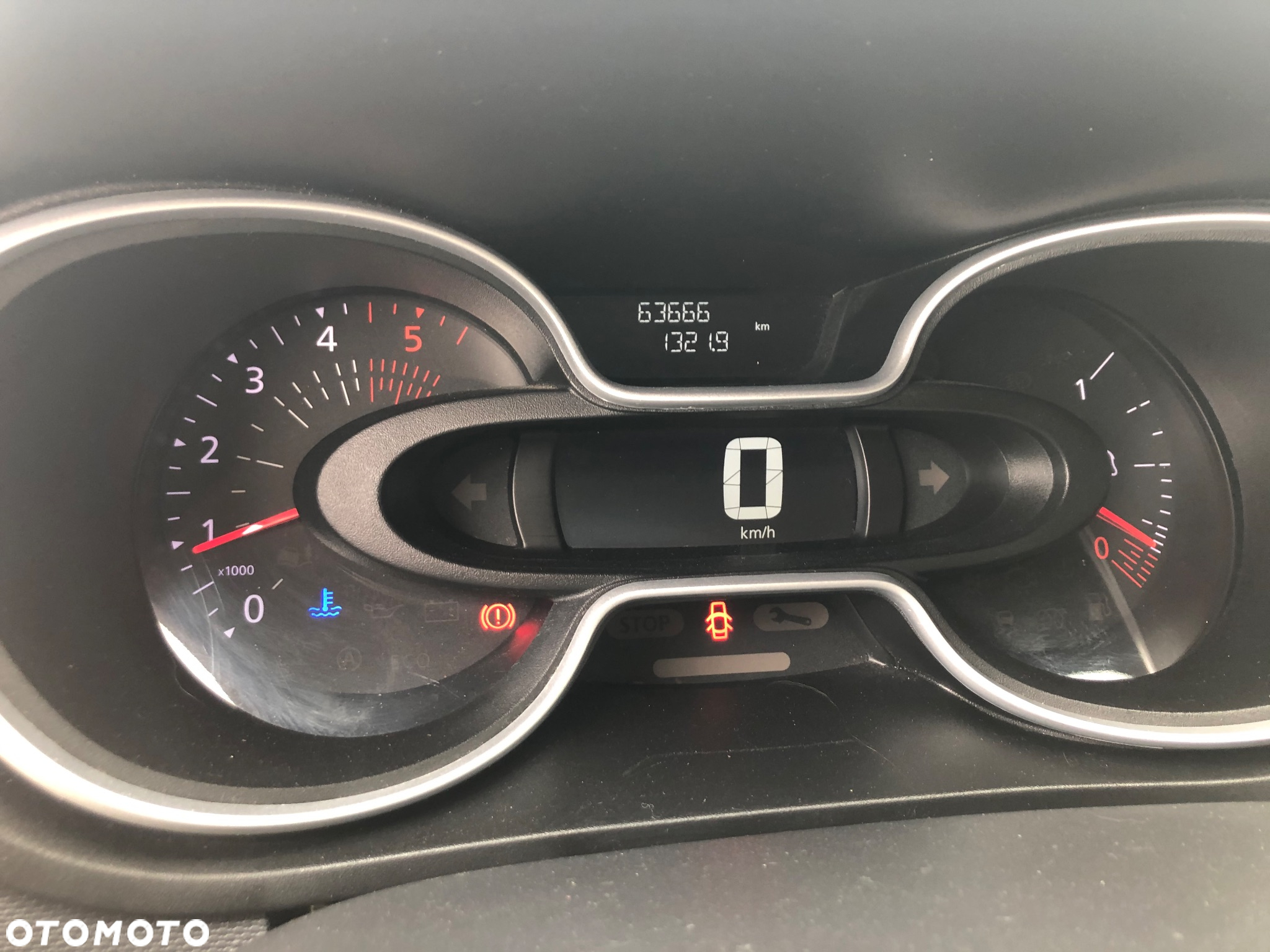 Renault Trafic - 12