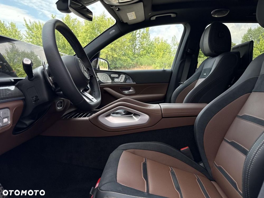 Mercedes-Benz GLS - 11