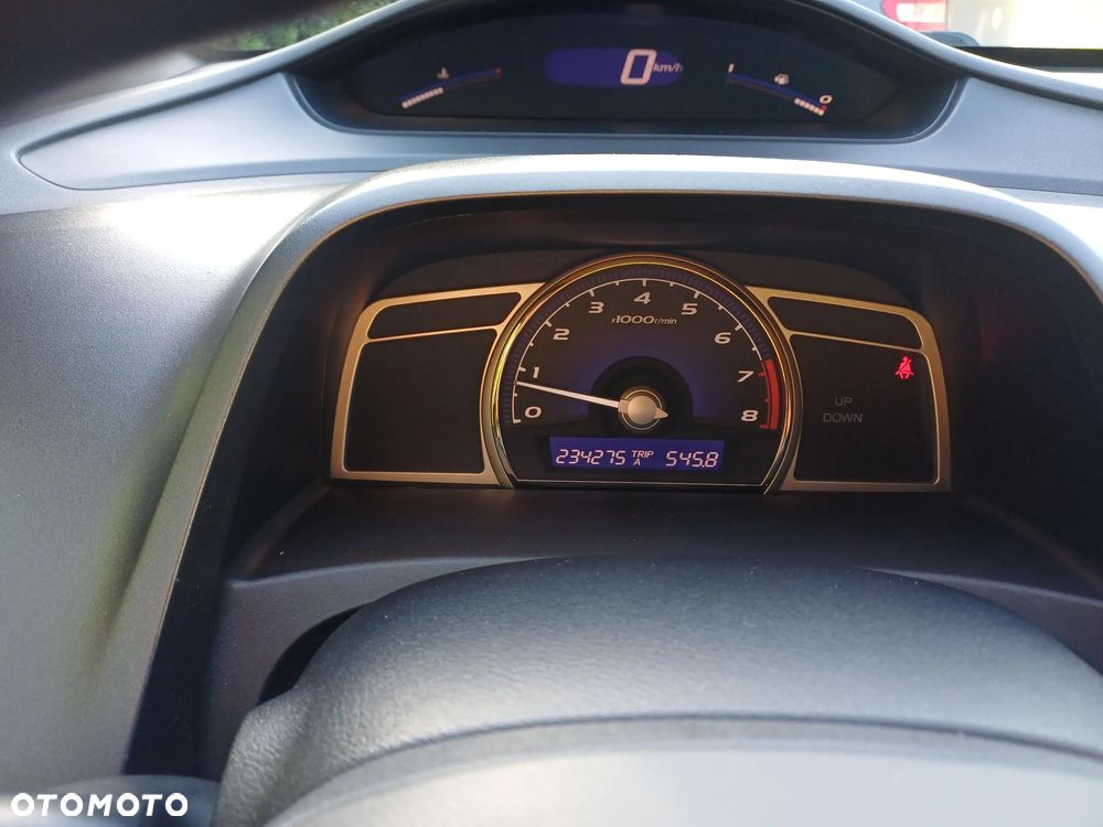 Honda Civic 1.8 Comfort - 13