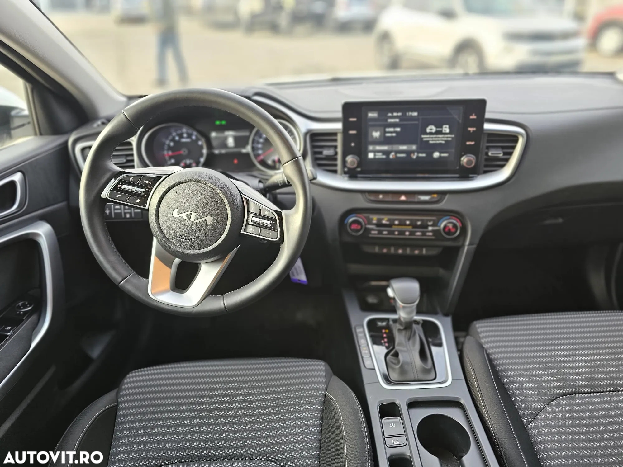 Kia XCeed 1.5 T-GDI 7DCT City - 11