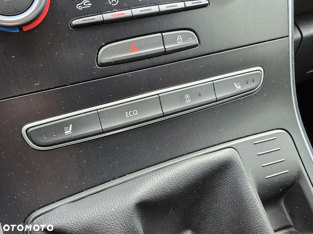 Renault Scenic ENERGY TCe 140 LIMITED - 20