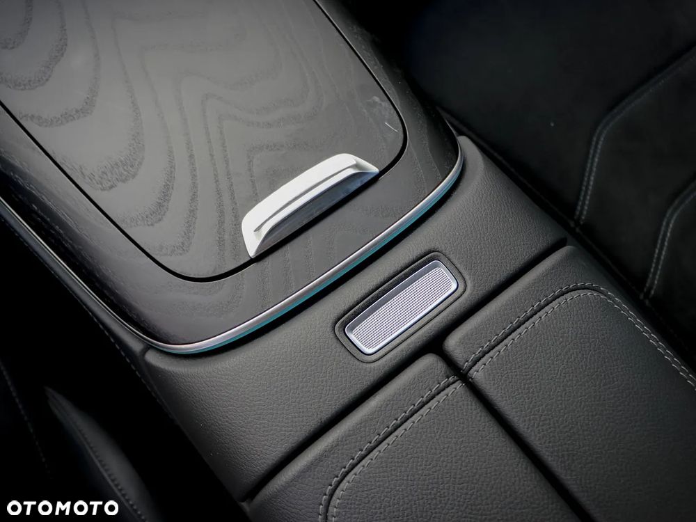 Mercedes-Benz Klasa E 220 d mHEV AMG 9G-Tronic - 18