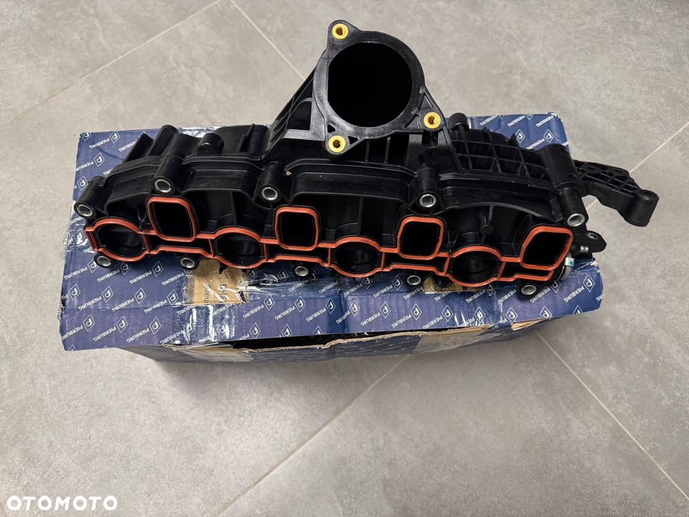 Kolektor ssący - rura dolotowa 7.10131.11.0 firmy PIERBURG - 1