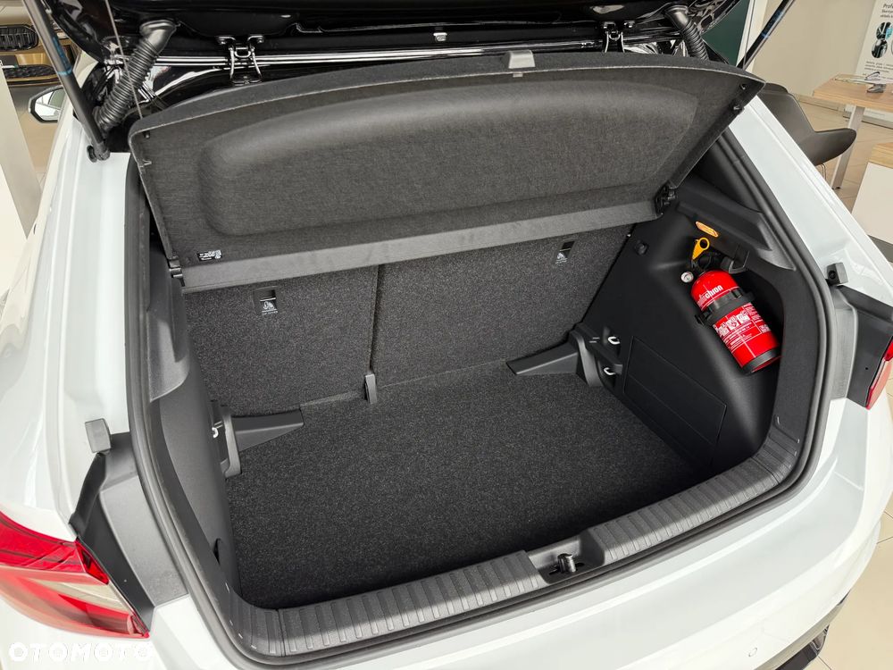 Skoda Fabia - 25