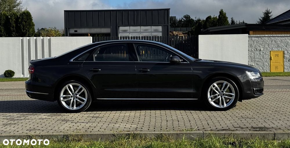 Audi A8 2015 photo 4