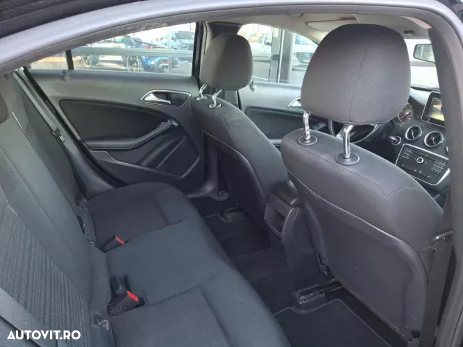 Mercedes-Benz A 160 d - 14
