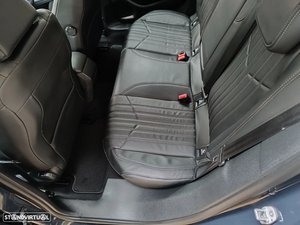 Peugeot 308 PureTech 130 EAT8 Allure - 18