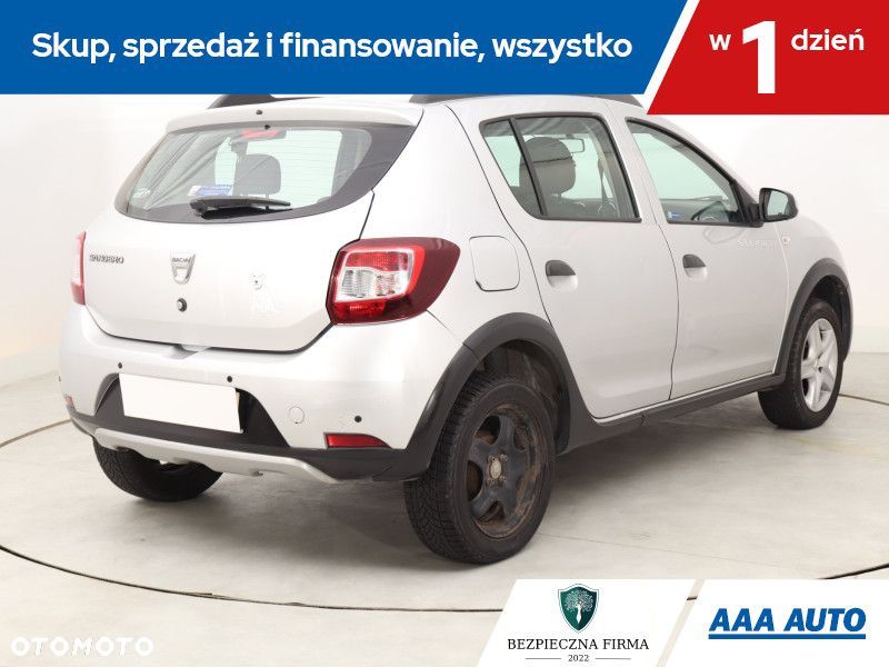 Dacia Sandero - 7
