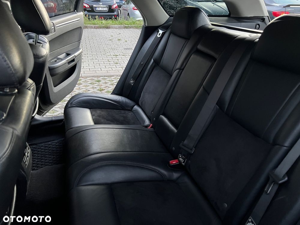 Chrysler 300C Touring 3.0 CRD DPF Automatik SRT-Design - 23