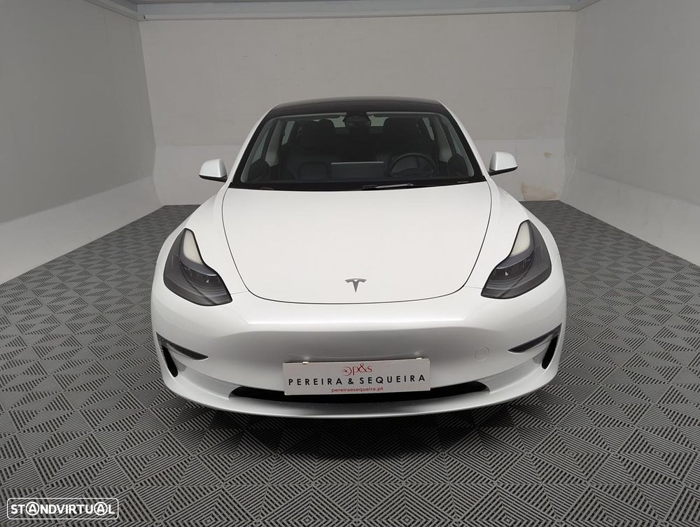 Tesla Model 3 Long Range Tração Traseira - 3
