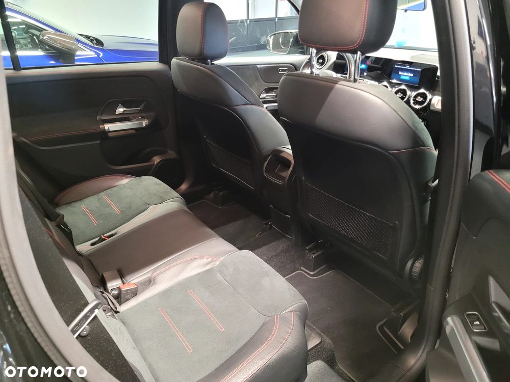 Mercedes-Benz GLB - 7